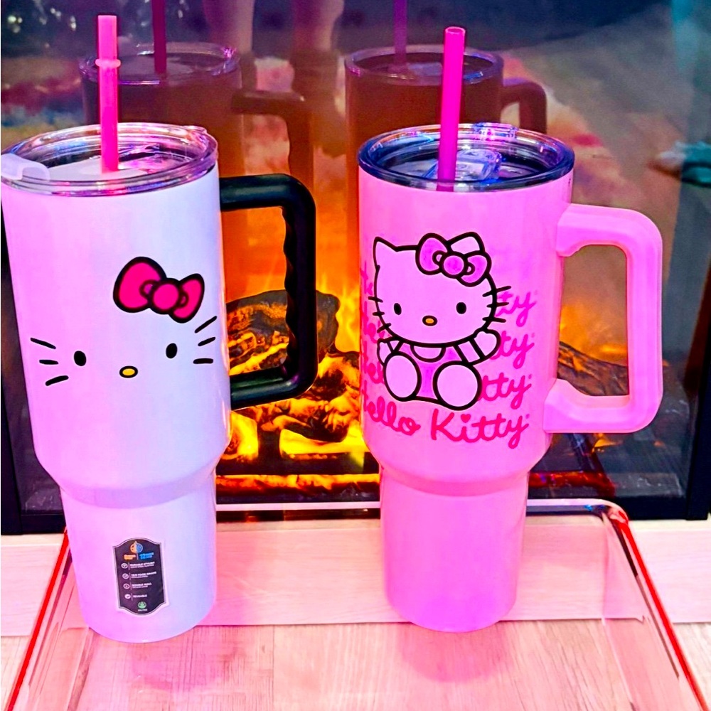 Bnwt hello kitty tumblers both Bnwt